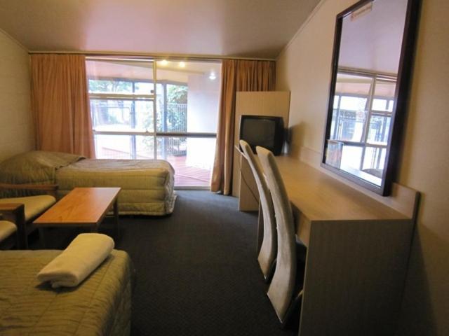 Vr Auckland Airport Hotel Room photo