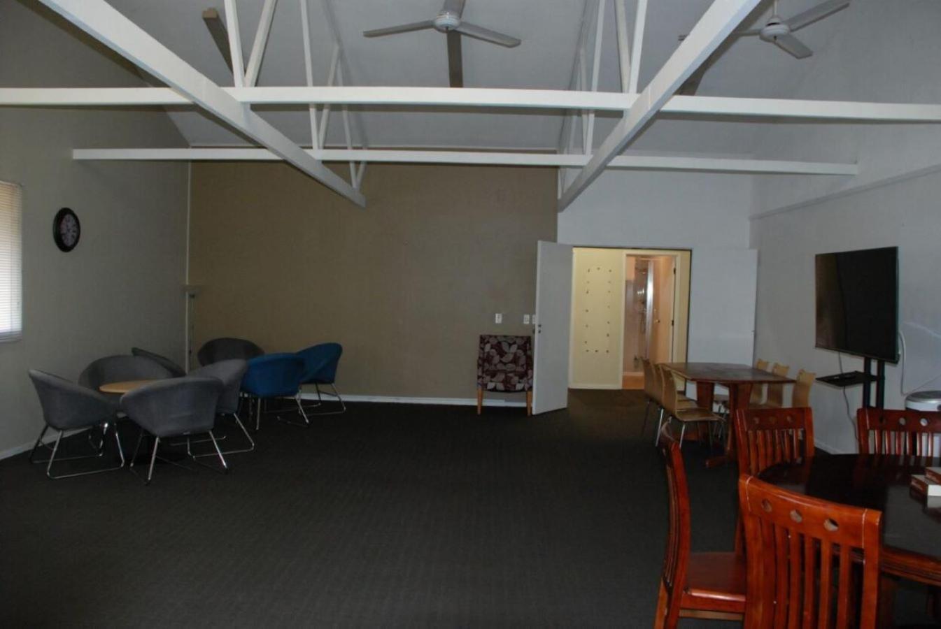 Vr Auckland Airport Hotel Exterior photo