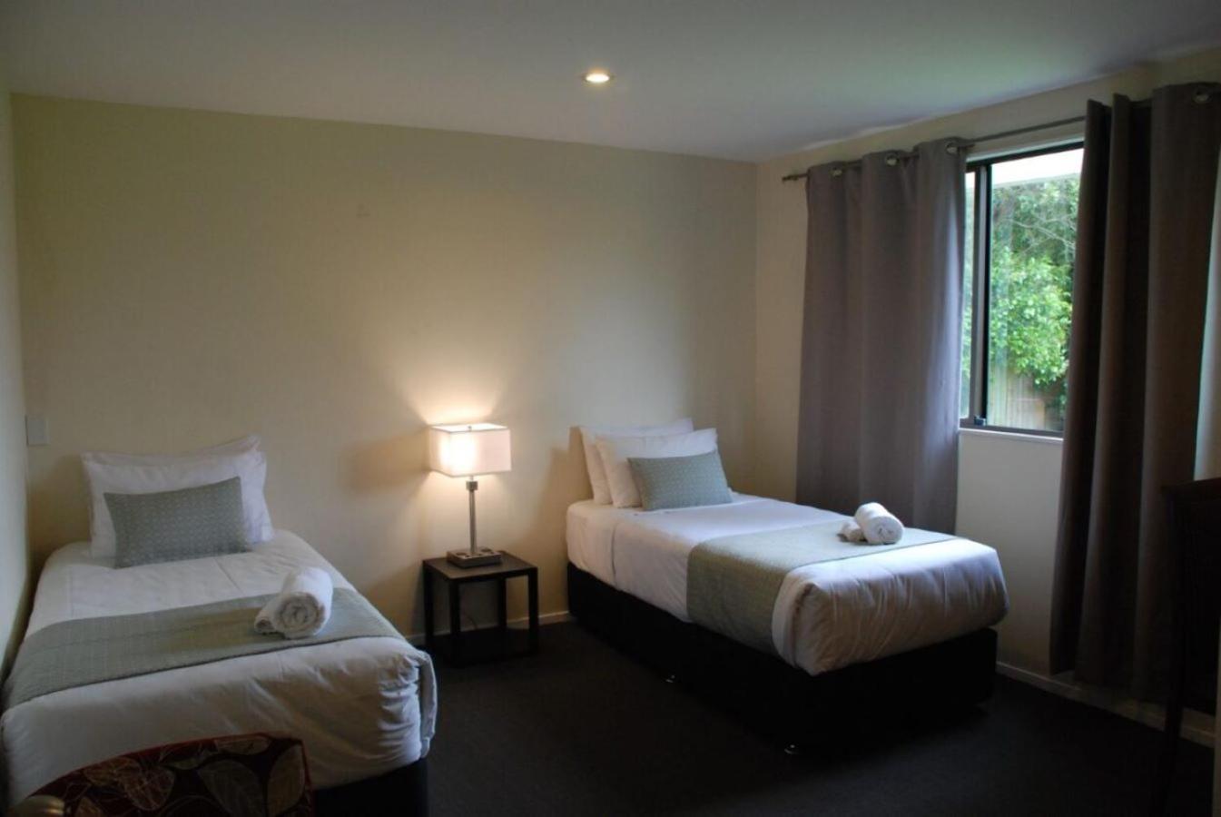 Vr Auckland Airport Hotel Exterior photo