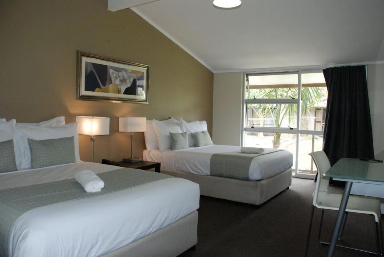 Vr Auckland Airport Hotel Exterior photo