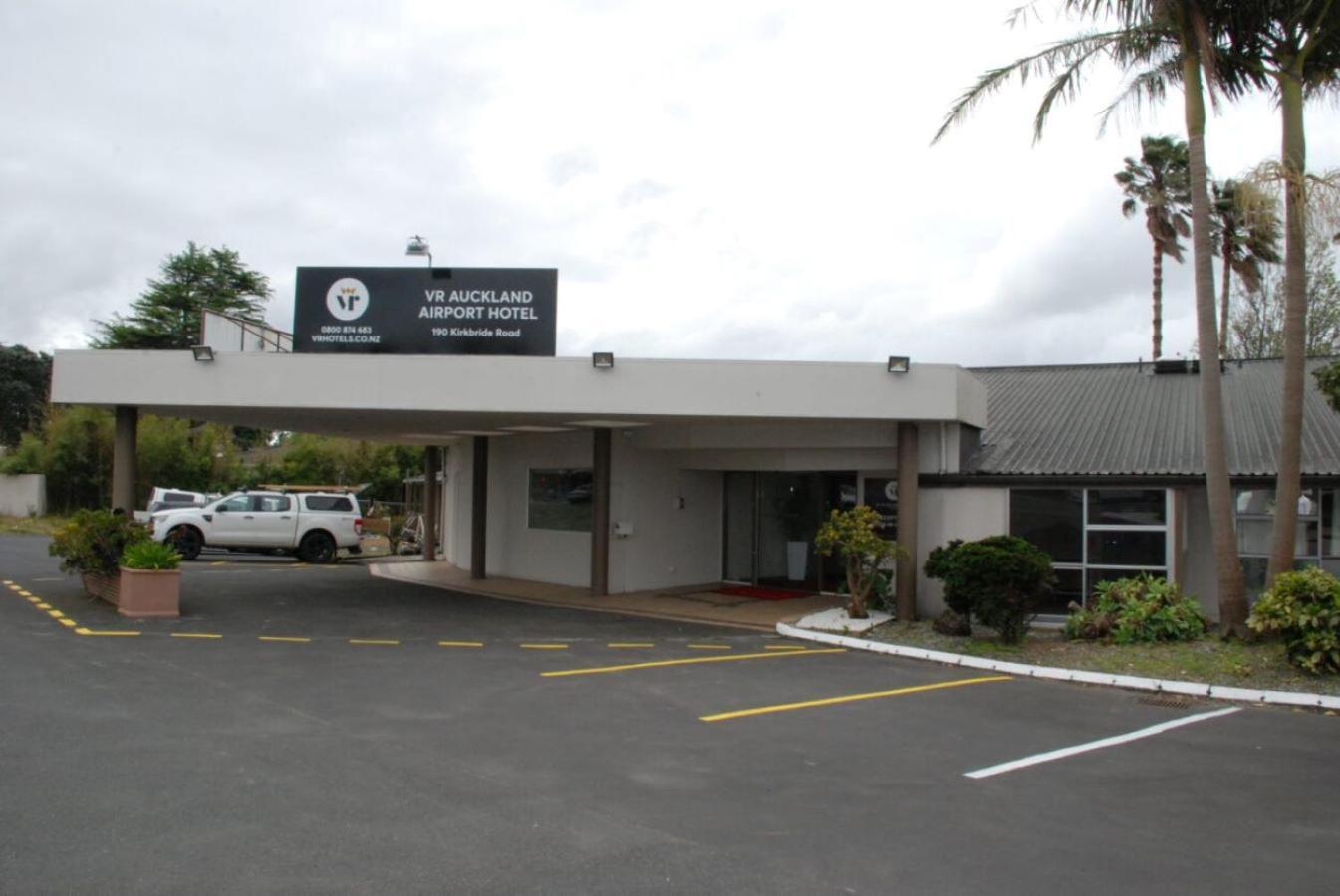Vr Auckland Airport Hotel Exterior photo